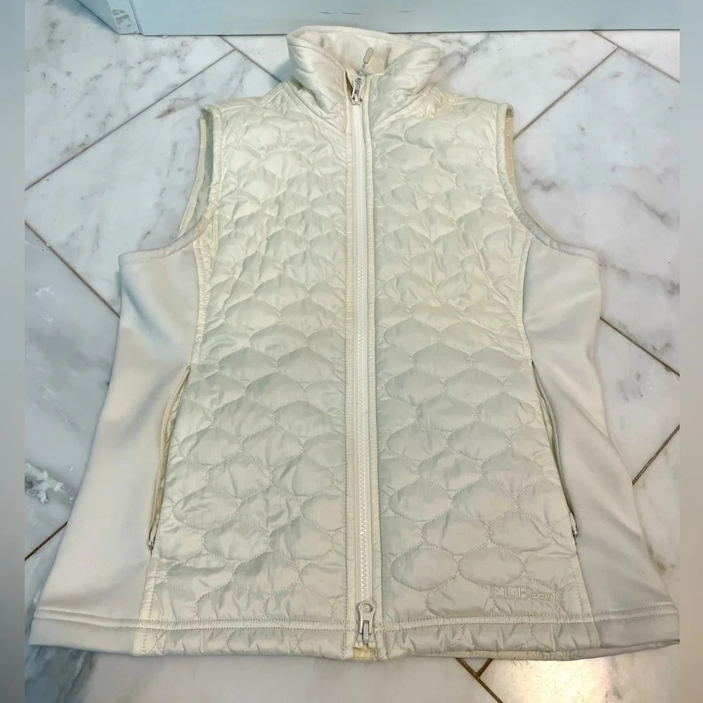 LL Bean quilted down vest off-white